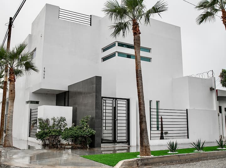 Casa Victoria: Modern Luxury Apartment - San Luis Rio Colorado
