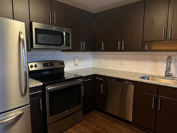 Luxurious Wheaton Stay - Silver Spring, MD