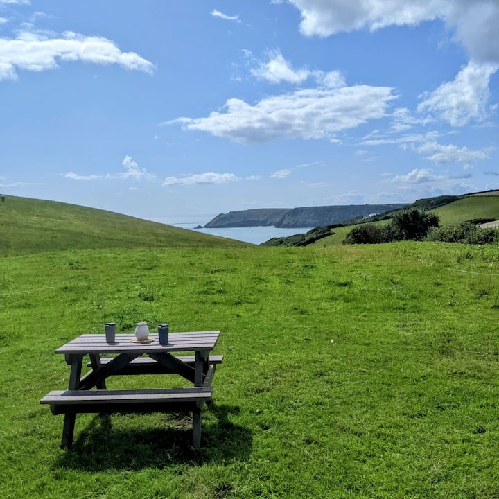 Off-the-grid Glamping At Lockmore Ponds - Hope Cove