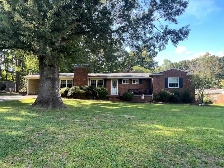 Family-friendly Ranch Style Home - Asheboro, NC