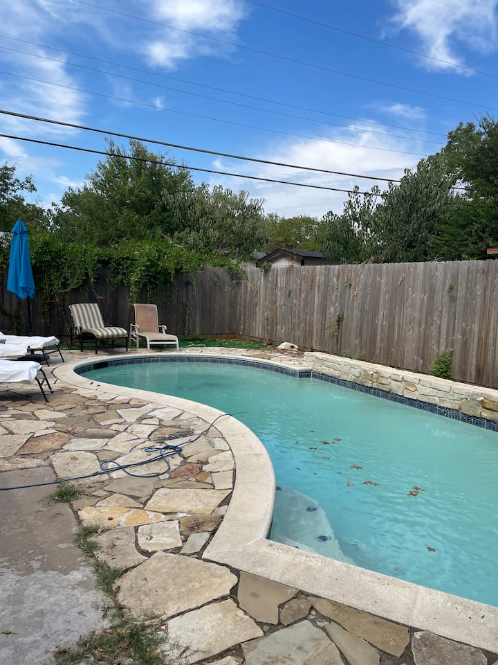 Full House With Pool - Irving, TX