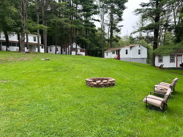 8 Units With 22 Rooms Upstate Ny - Monticello
