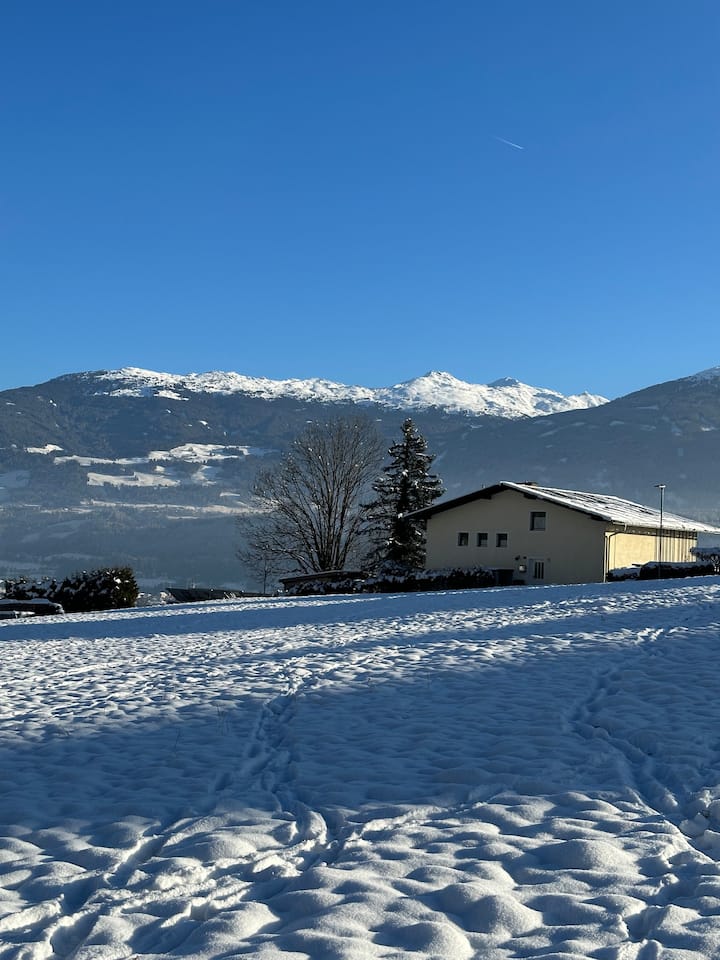 Zimmer Mit Alpenpanorama In Ruhelage & Garten - Hall in Tirol