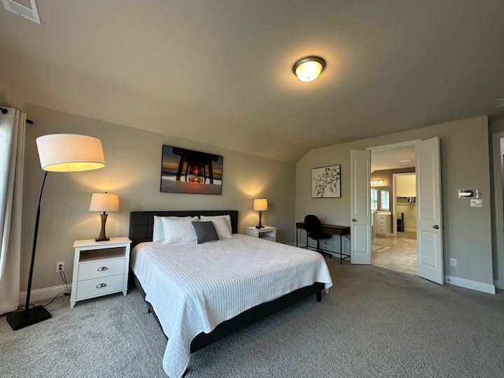 Master Suite Oasis - Fort Worth, TX