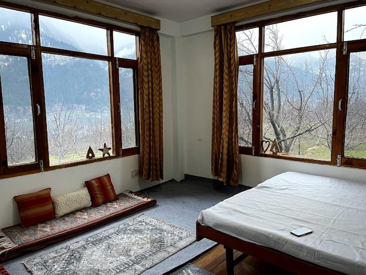 Mountain Home (2 Room With Kitchen And Garden) - Manali
