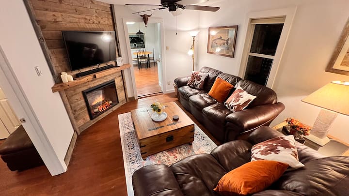 Cozy Home W/vip Mineral Poolpass - Thermopolis, WY