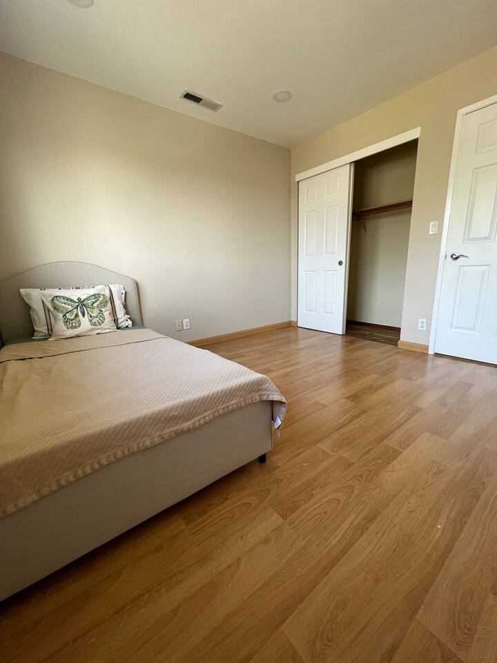Bedroom In Cambrian San Jose - San Jose, CA