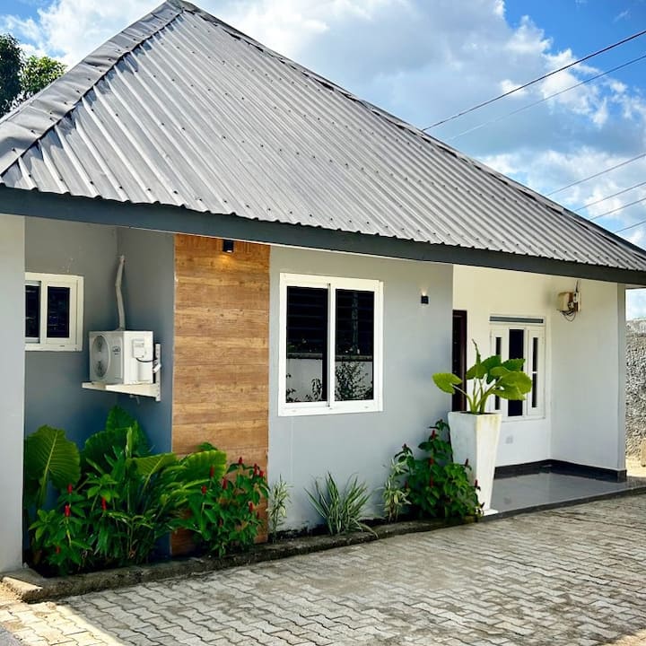 The Platinum Villa - Sierra Leone