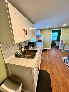 Harvard Park Los Angeles airbnb, hotels and vacation rentals