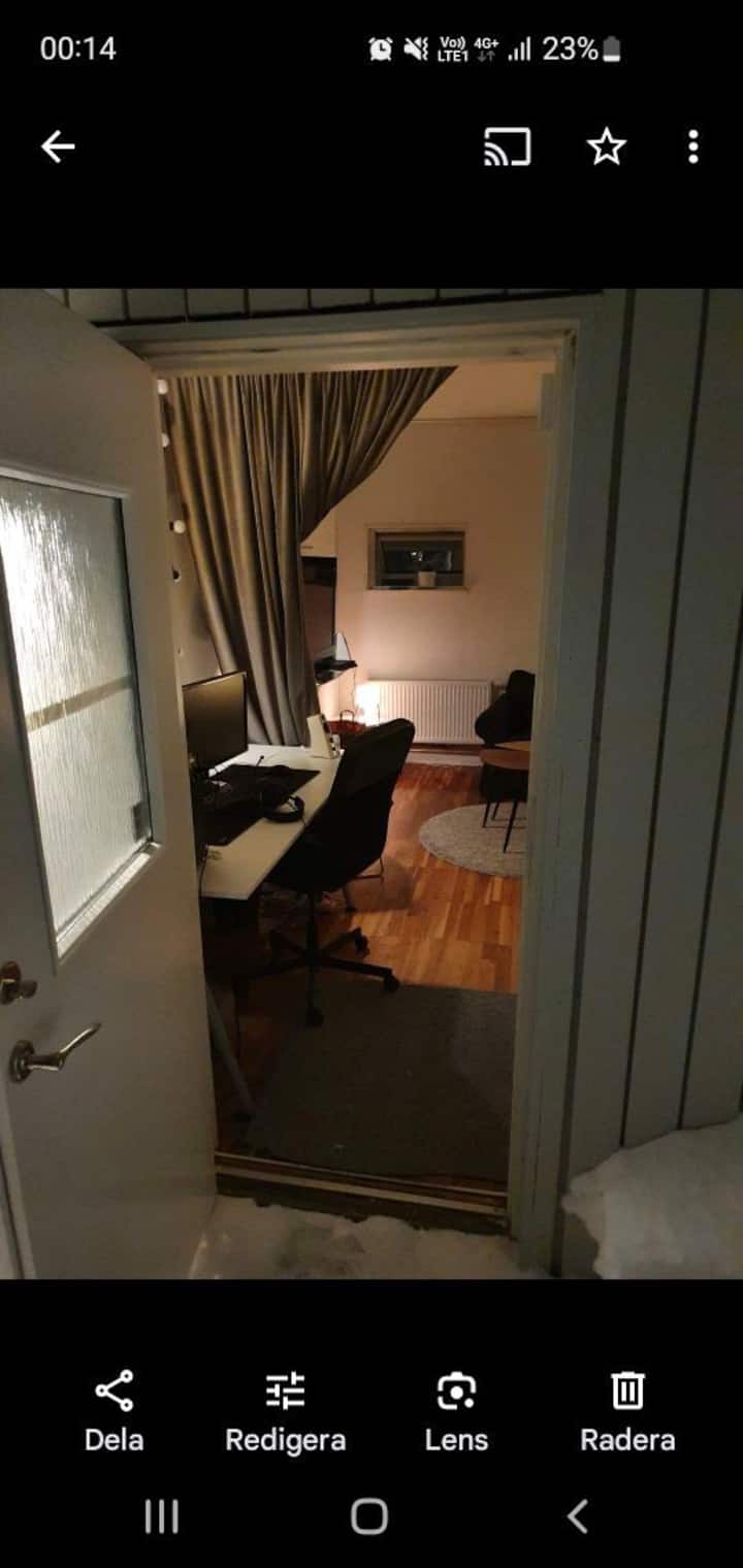 Liten Lägenhet, 13 M2+sovloft. - Umeå