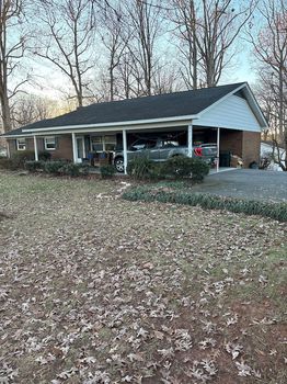 North Carolina Zoo, Asheboro airbnb, hotels and vacation rentals