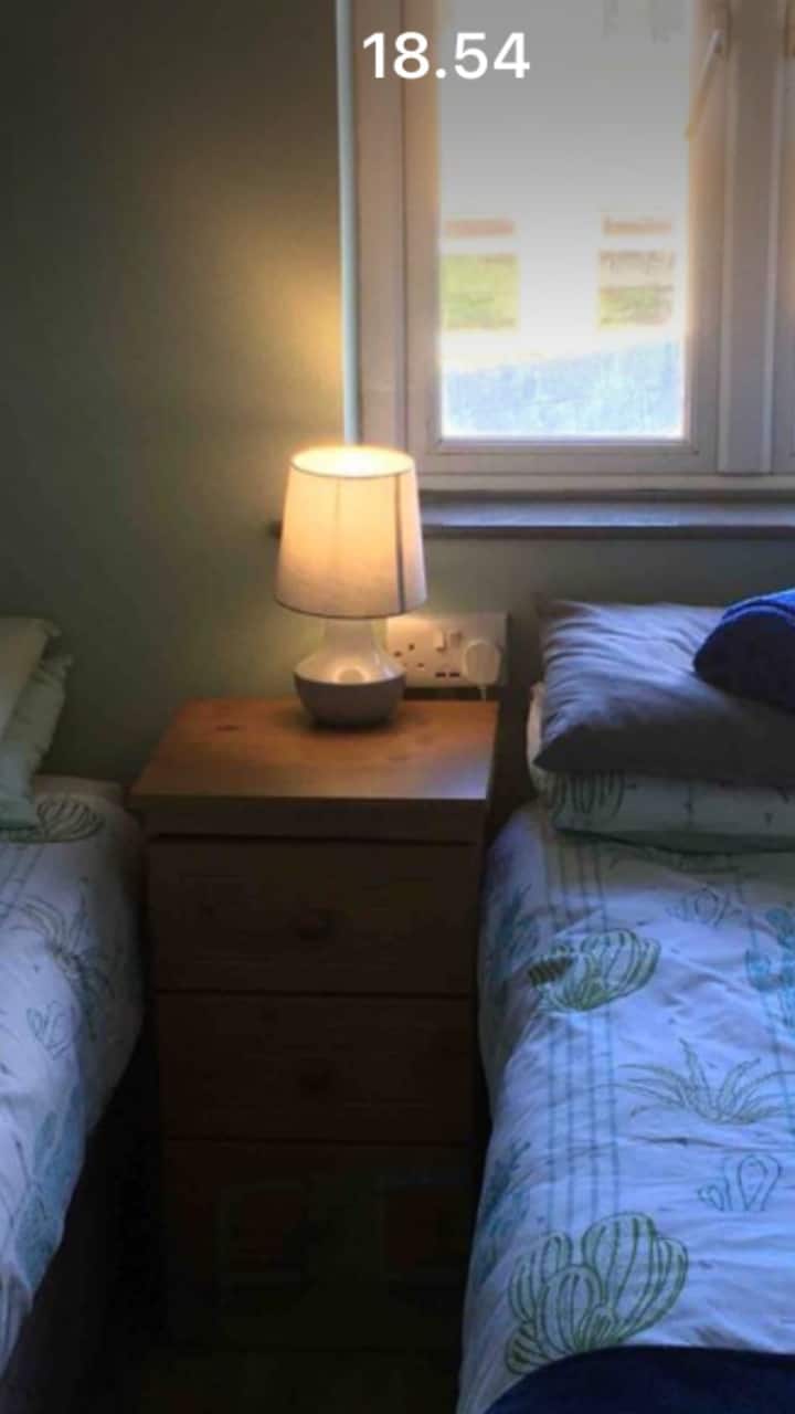 Twin Room In Great Location - County Galway