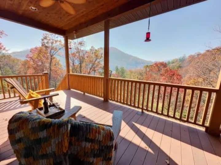 Family Cabin With A View - Hiawassee, GA