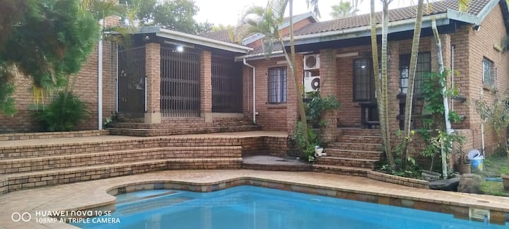 Sthembile's Guest House - Richards Bay