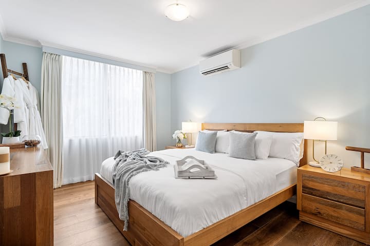 Beautiful 3 Bedroom Apartment In Bondi - Bondi Beach