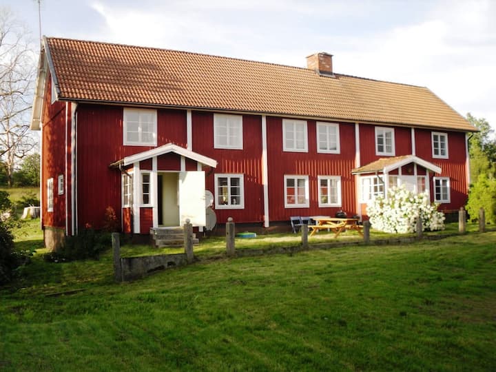 Ein Wunderschönes Ferienhaus In Einem Ehemaligen Bauernhaus Mit Viel Platz - Osby