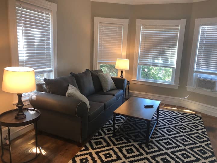 Quiet Spacious One Bedroom 2f - Manchester, NH