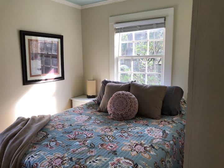 Private Suite Steps From Unc And Downtown - Chapel Hill, NC