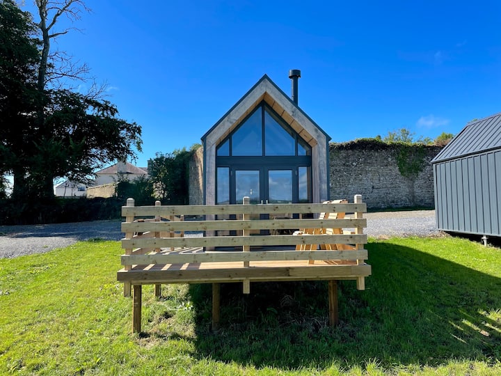 No.5 At Cuddfan
Luxury Pod In Rural Pembrokeshire - Folly Farm Adventure Park and Zoo
