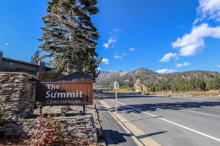 5 Minute Stroll To Eagle Lodge~ Mammoth Sanctuary - Mammoth Lakes, CA