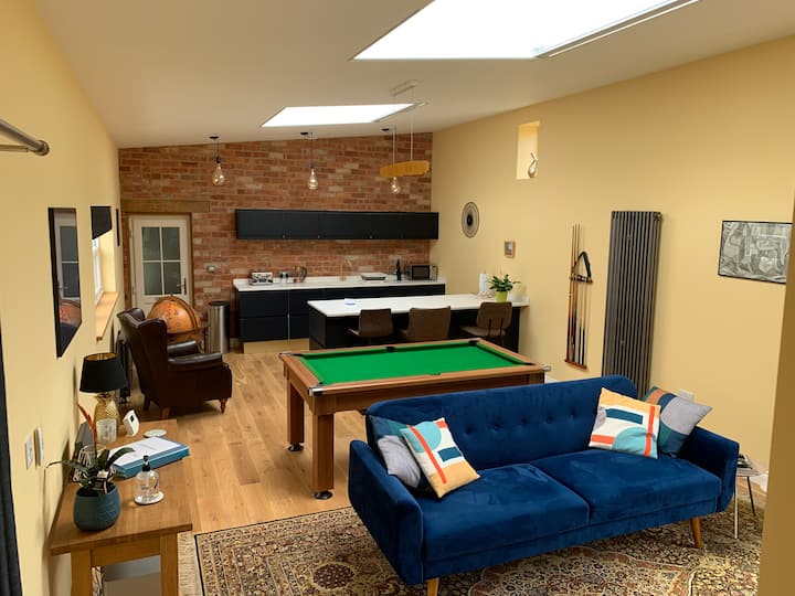 Immaculate Town Centre Private Annexe - Sleeps 2-4 - Corsham