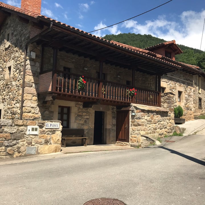 Casa El Puente, Casa Típica Totalmente Restaurada - Cantabria