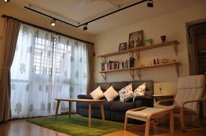 Convenient Transportation In Tainan Apartment 2-8人 - 台南市