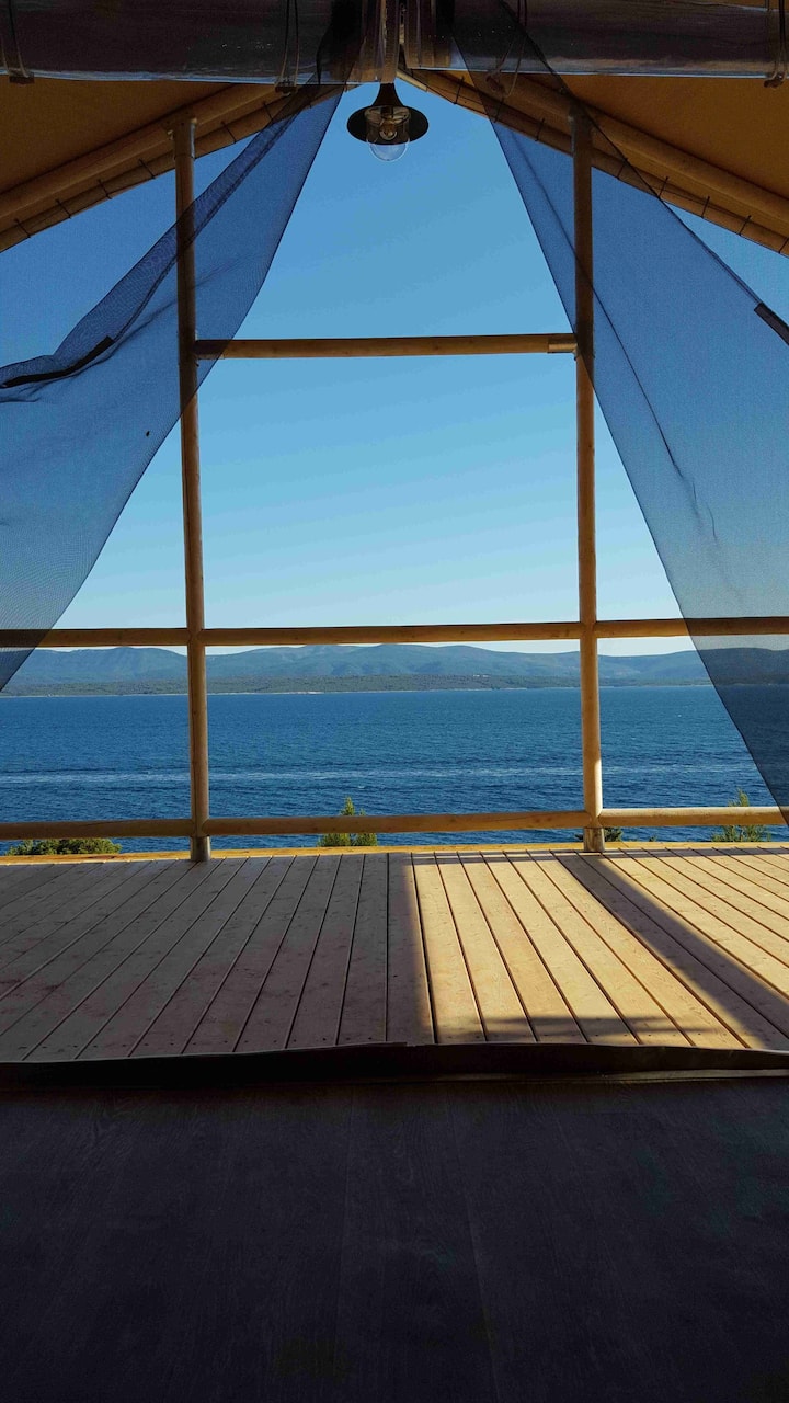 Seaside Glamping Luxury Tent For 4+1 - Bol