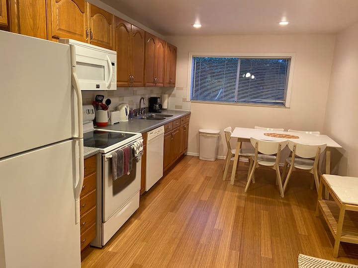 Cozy Place In Heart Of Burien With A/c - SeaTac, WA