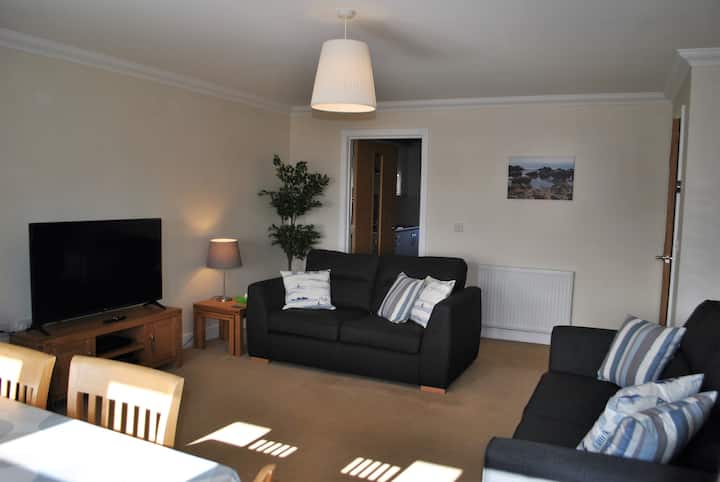 Forth View- Stylish Upper Apartment With Sea Views - Anstruther