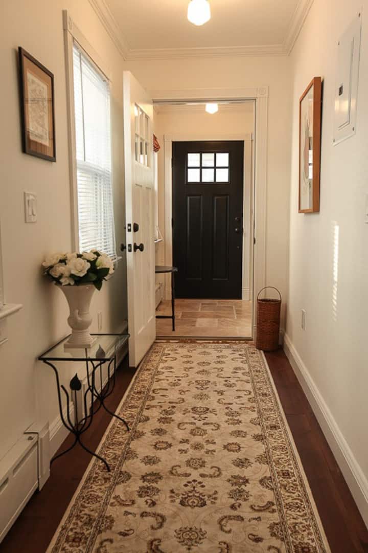 Historic District - Doctor's Row Renovated Flat - Harrison