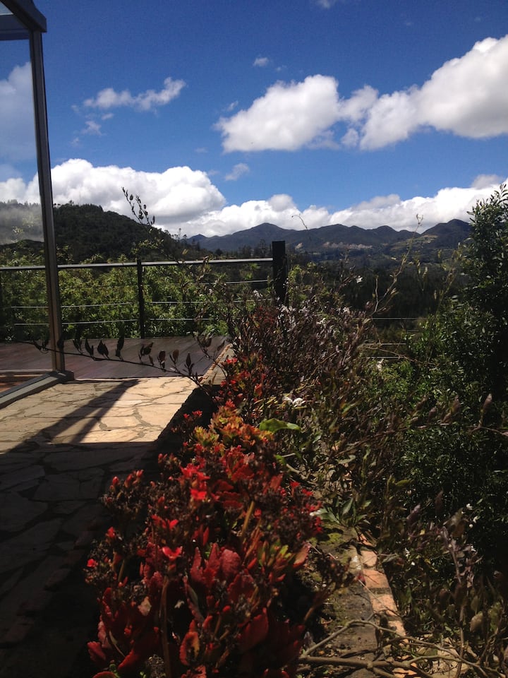 Fabulosa Casa En La Montaña Muy Cerca De Bogota - Bogotà