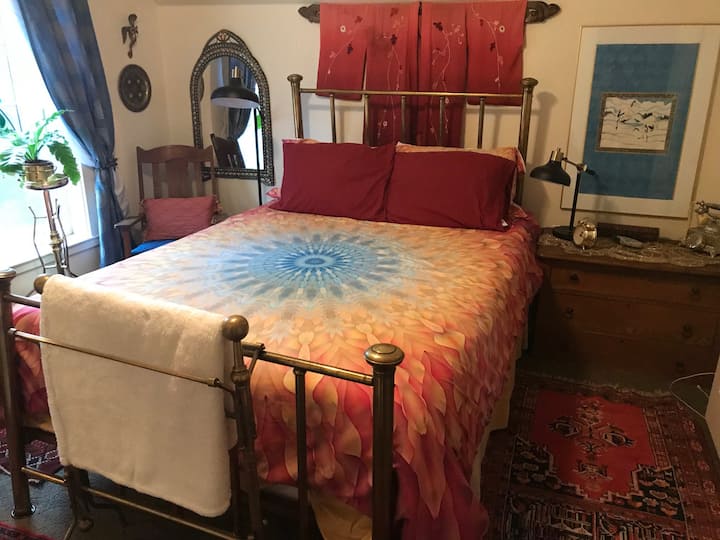 Lovely Suite In Renovated 1870s Historic Home - Eureka