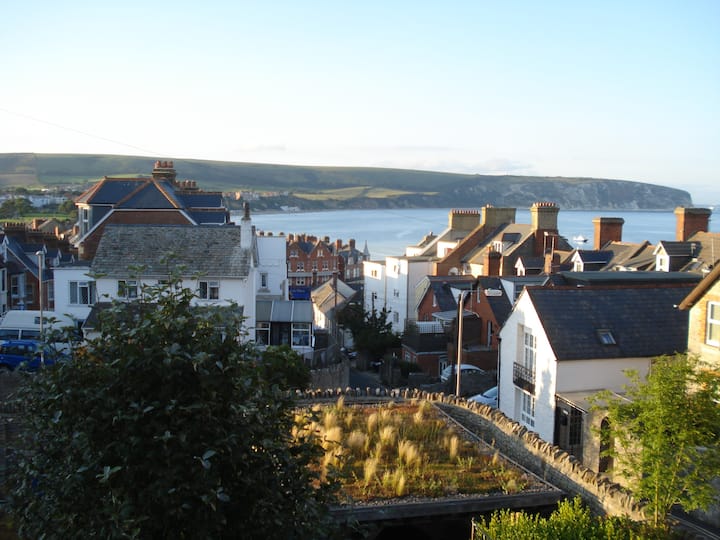 Modernised Victorian Apartment With Sea Views - Swanage