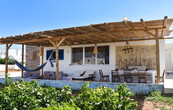 Charming Renovated Farmhouse With Wine Yard By The Seaside! Paros - Antiparos! - Antiparos