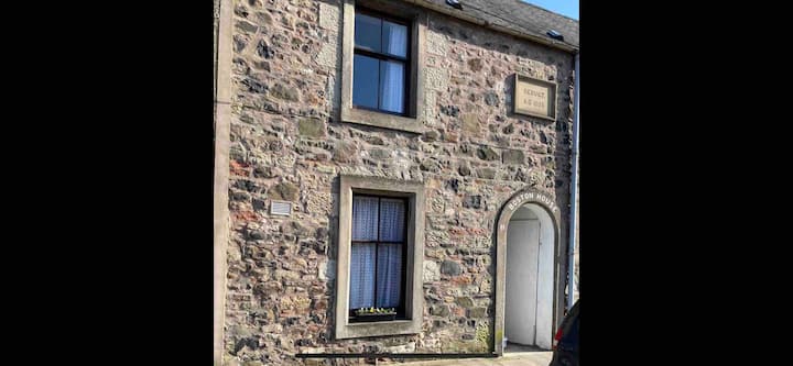 Historic House In Lovely Market Town - Coldingham