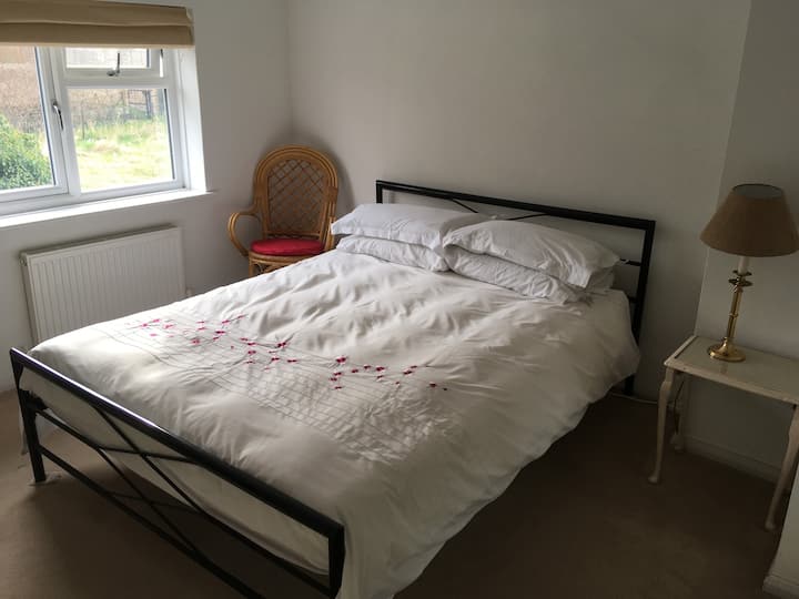 Quiet Rd, North Side Town, 6 Min Walk Town & River - Henley-on-Thames