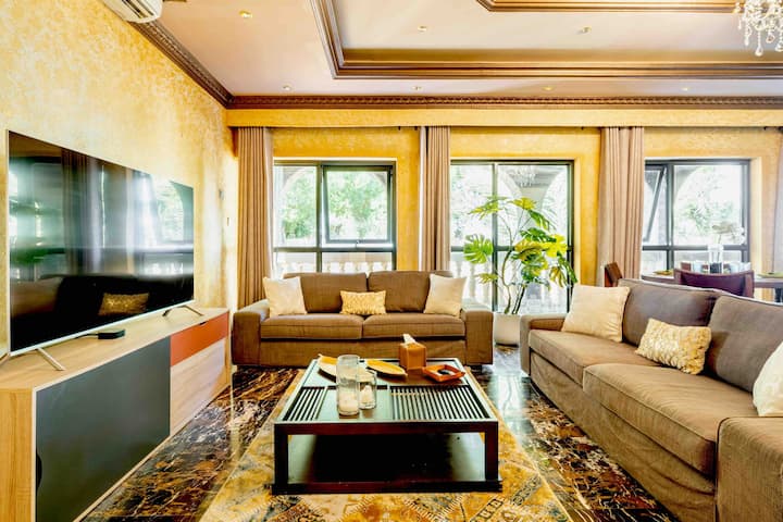 Executive Suite In Dubai, Hosted By Ella - Sharjah