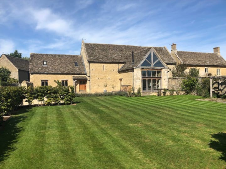 Private Suite (Self Contained), Priory Barn - Burford