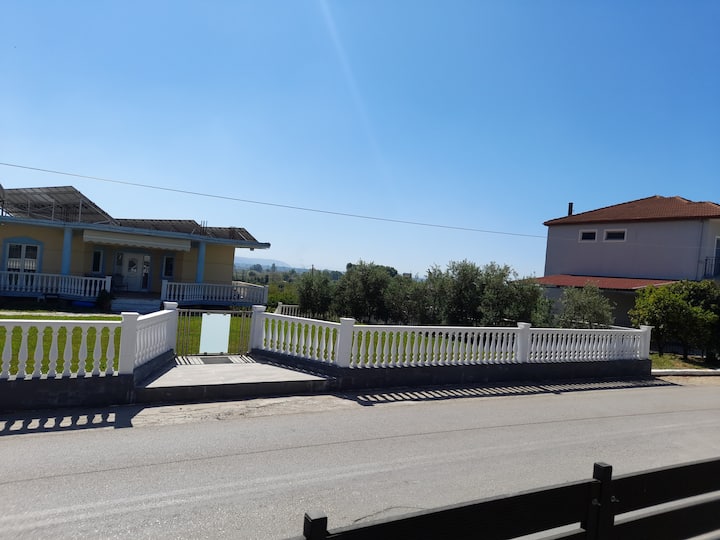 Dimitris House - Арта