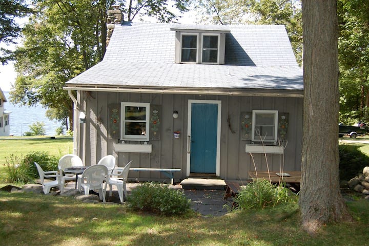 Lovely Peaceful Cottage With Views Of Lake Champlain - Swanton, VT