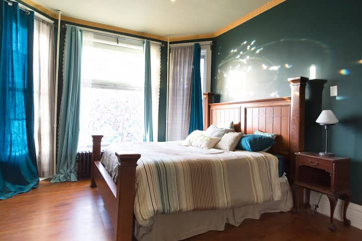 Teal Room - King Bed, Near Cta, 20min To Downtown - Illinois