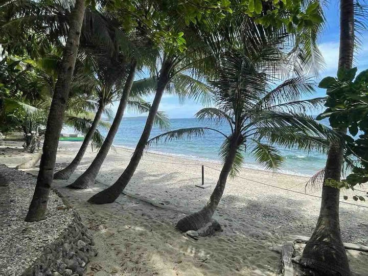 Cozy 4br Beach House In Tropical Paradise - Laiya
