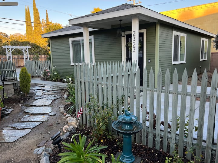 #•Boho Hideaway•#  1bdrm Cottage~old Town La Verne - クレアモント, CA