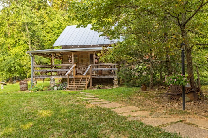 Cabin In The Woods Near Chattanooga - Lookout Mountain, TN