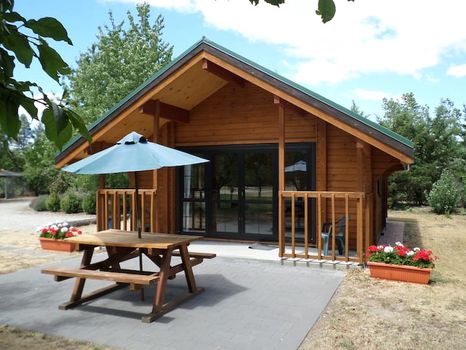 Find cheap vacation rentals in Alexandra, New Zealand cozycozy