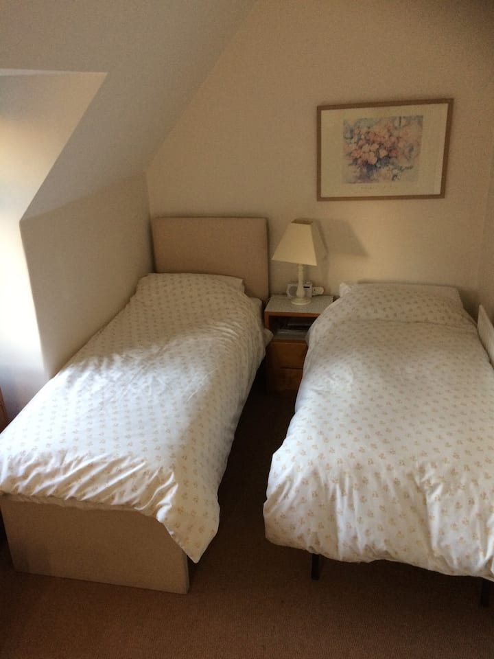 Single Bedroom With Trundle Bed For One/two People - Lulworth Cove