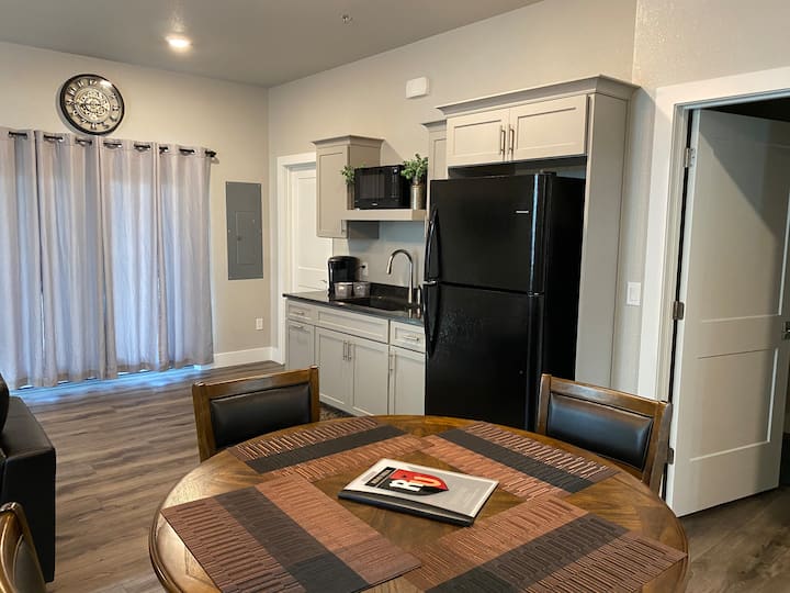 Newly Built Beautiful Suite 1 Mi From Road America - Herman, WI