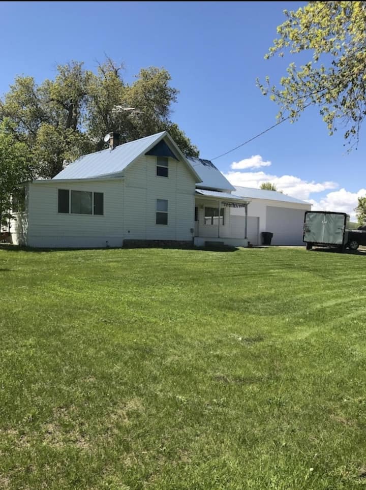 Cozy Older Home For Rent Very Close To The North Beach Of Bear Lake - Bear Lake