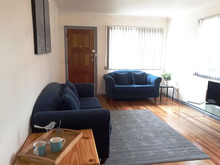Sun-kissed Spacious Apt For Two-wifi & Smart Tv - Hobart